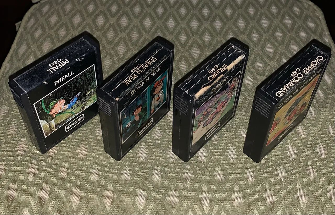 4 Cartuchos de Atari CCE Enduro Chopper Command Pitfall e SneK?n Peak - Foto 4