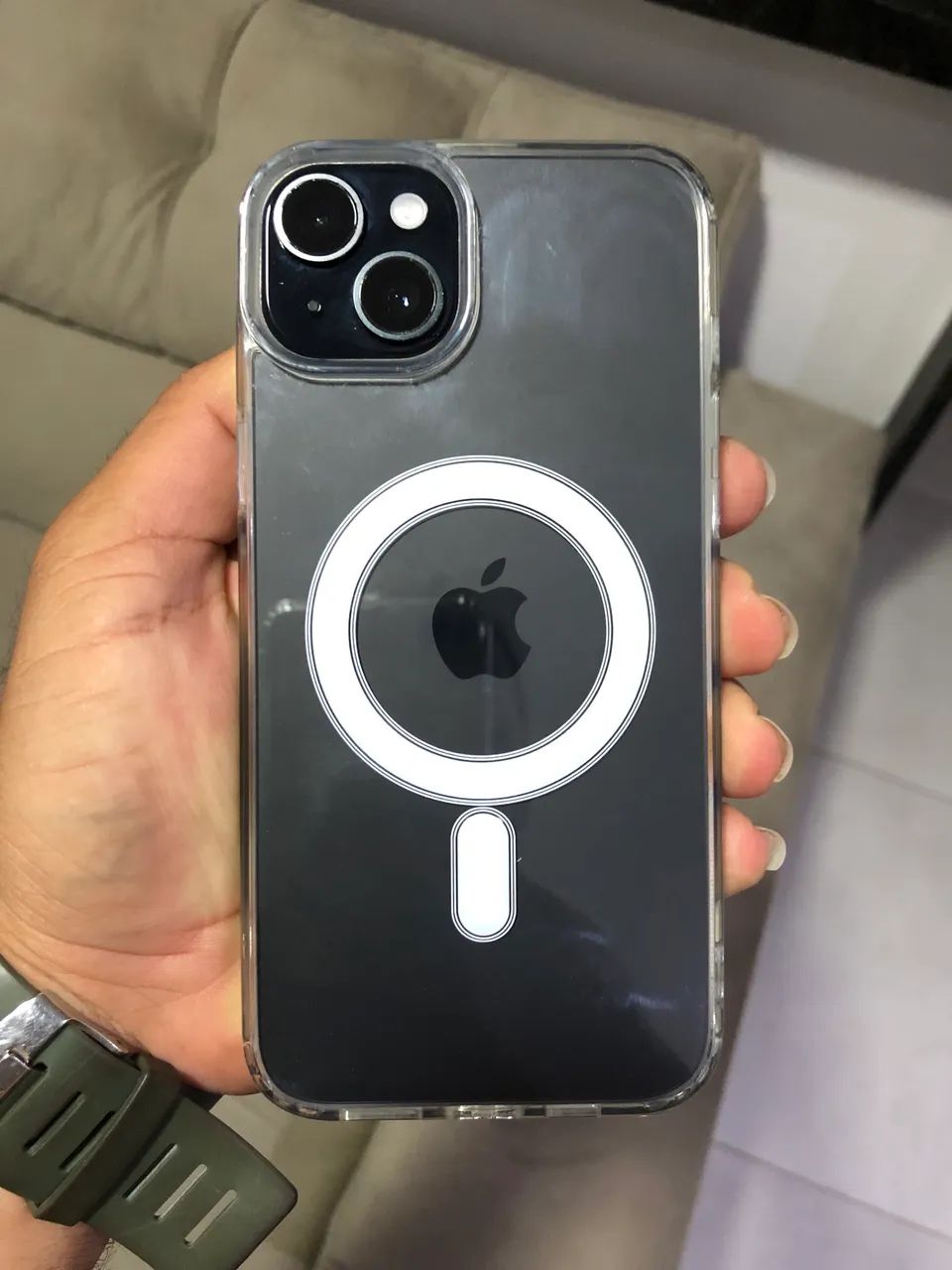 Vende-se iPhone 15 plus black 128GB - Foto 3