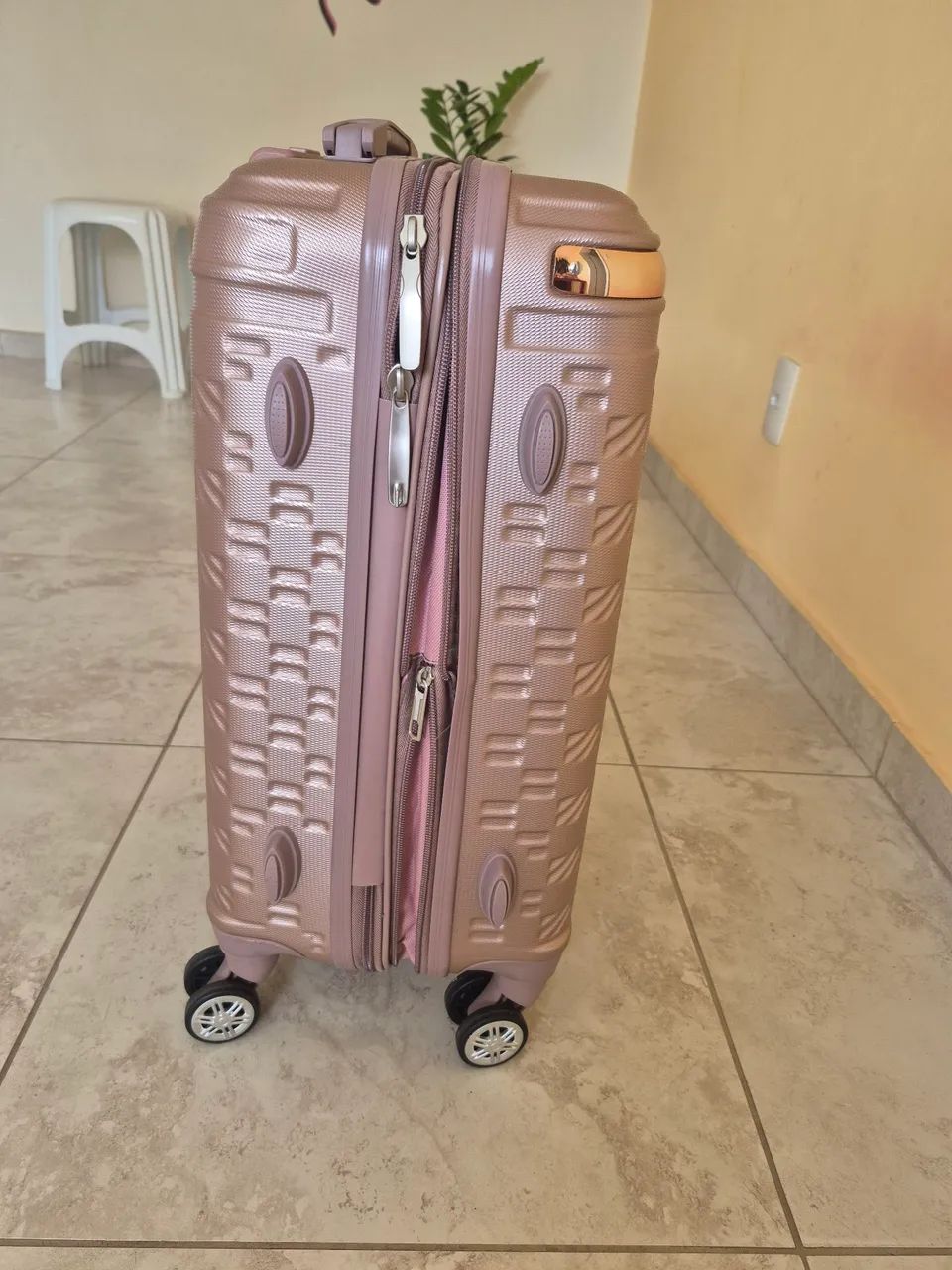 Vendo mala de bordo nova 10Kg - Foto 2