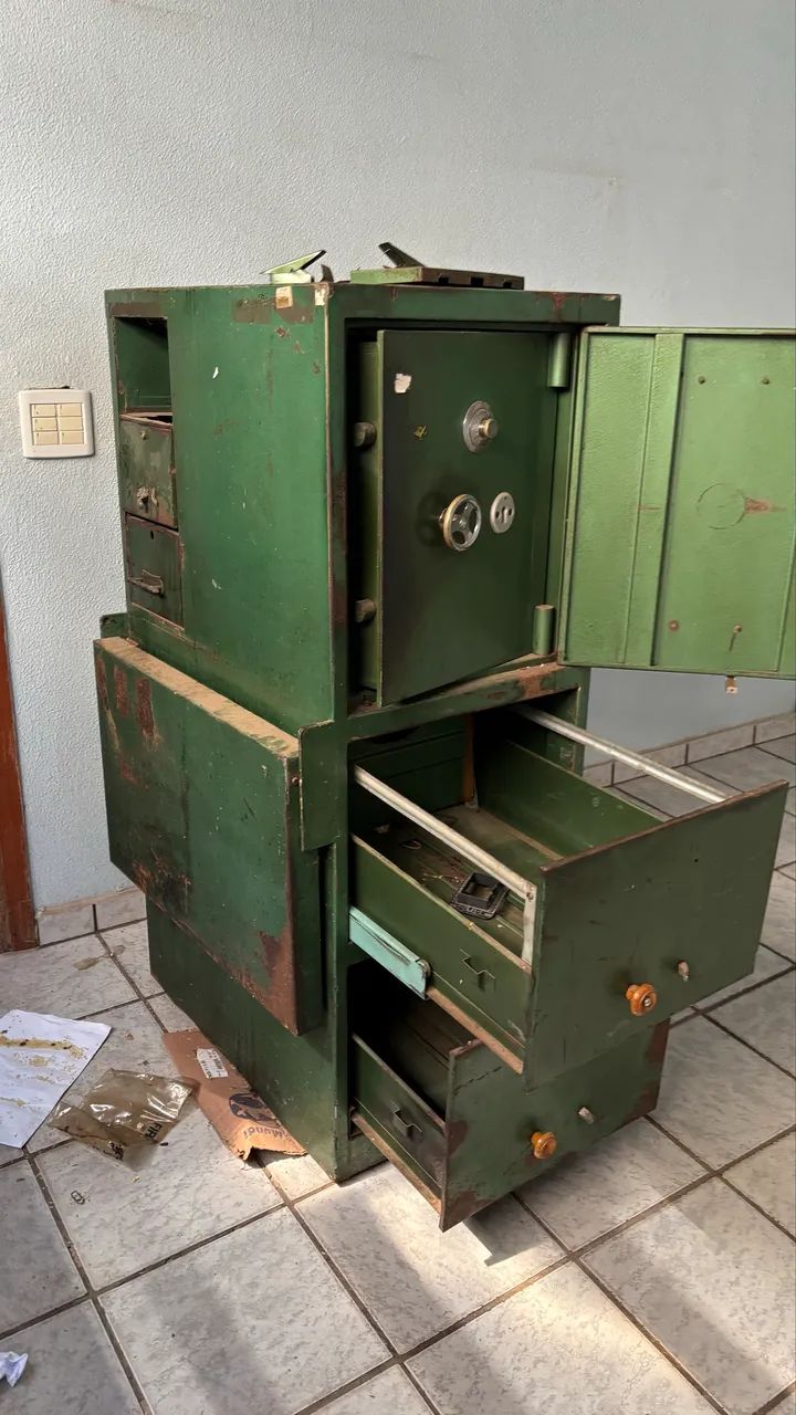 Cofre antigo  - Foto 4