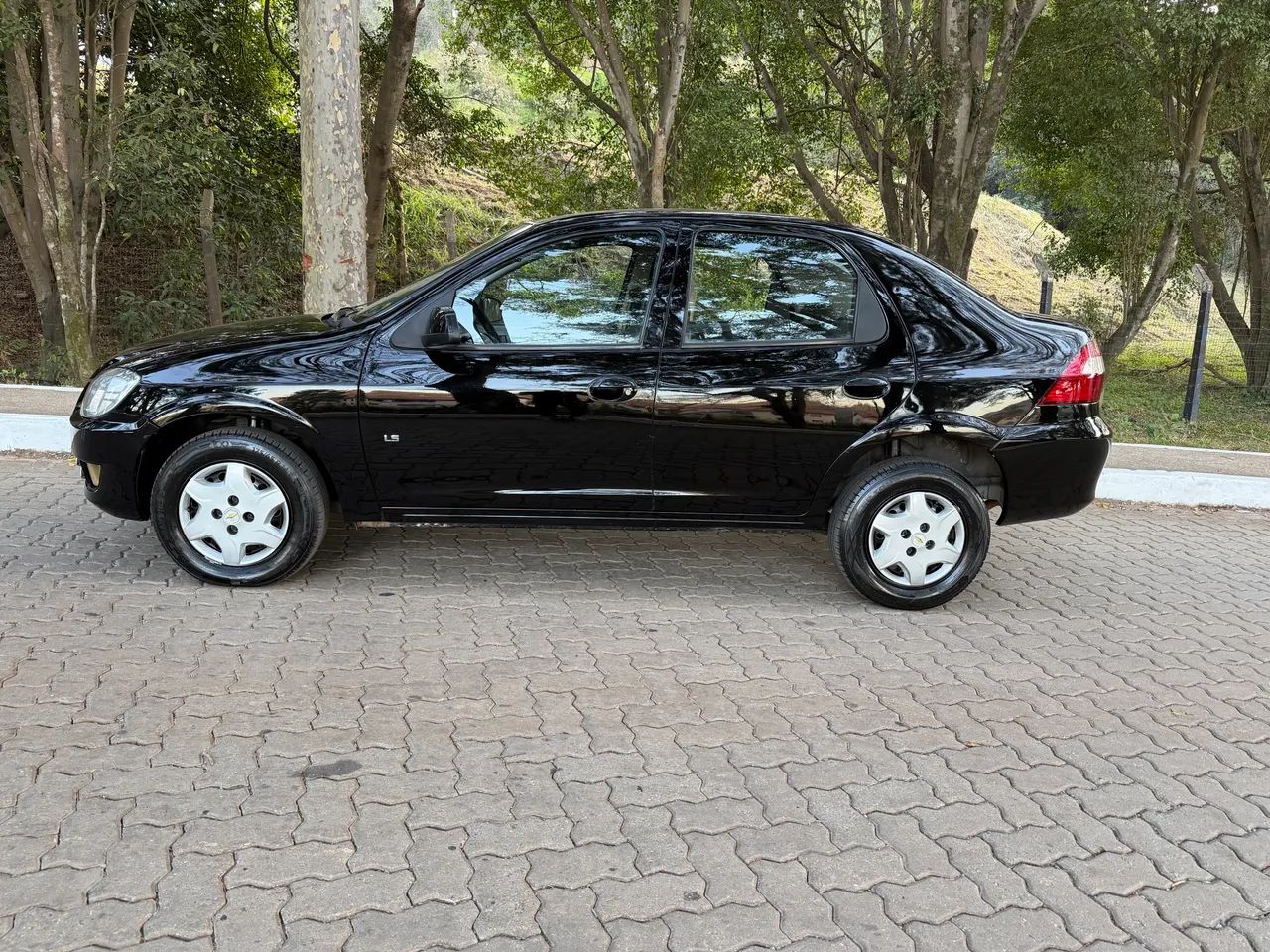 Chevrolet Prisma PRISMA Sed. Joy/ LS 1.0 8V FlexPower 4p 2012
