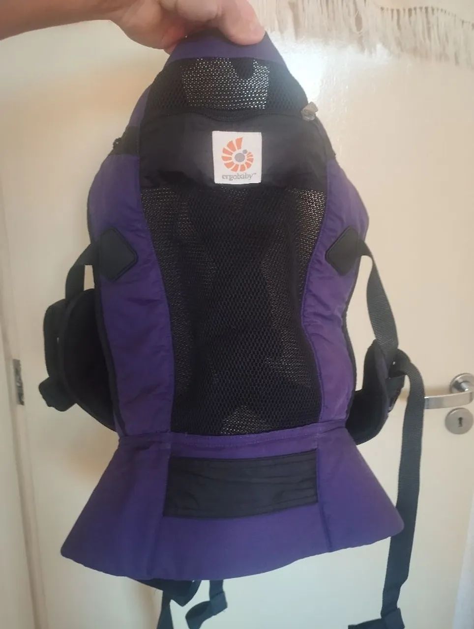 Suporte para bebê canguru ergonômico, Ergobeby semi nova 