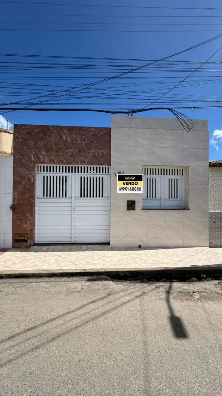 Vende-se Casa no Centro - Itabaiana/SE
