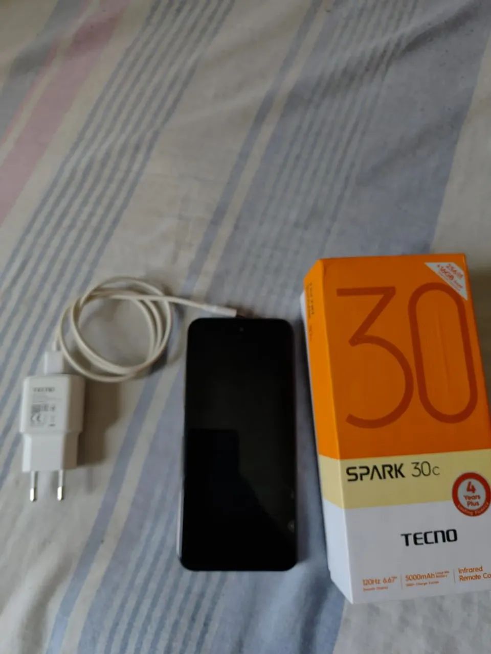 Vendo celular tecno spark - Foto 2