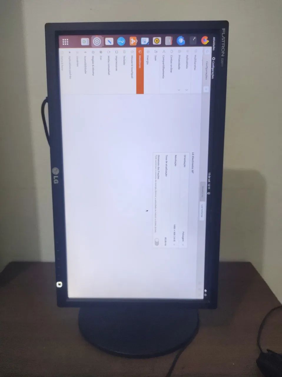 Monitor LG 20 polegadas 1600x900 HDMI e VGA - Foto 3