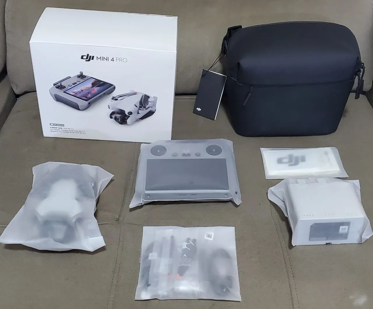DRONE DJI MINI 4 PRO COMBO PLUS DE 45 MINUTOS SÓ TESTADO VERSÃO NACIONAL BR NA GARANTIA 