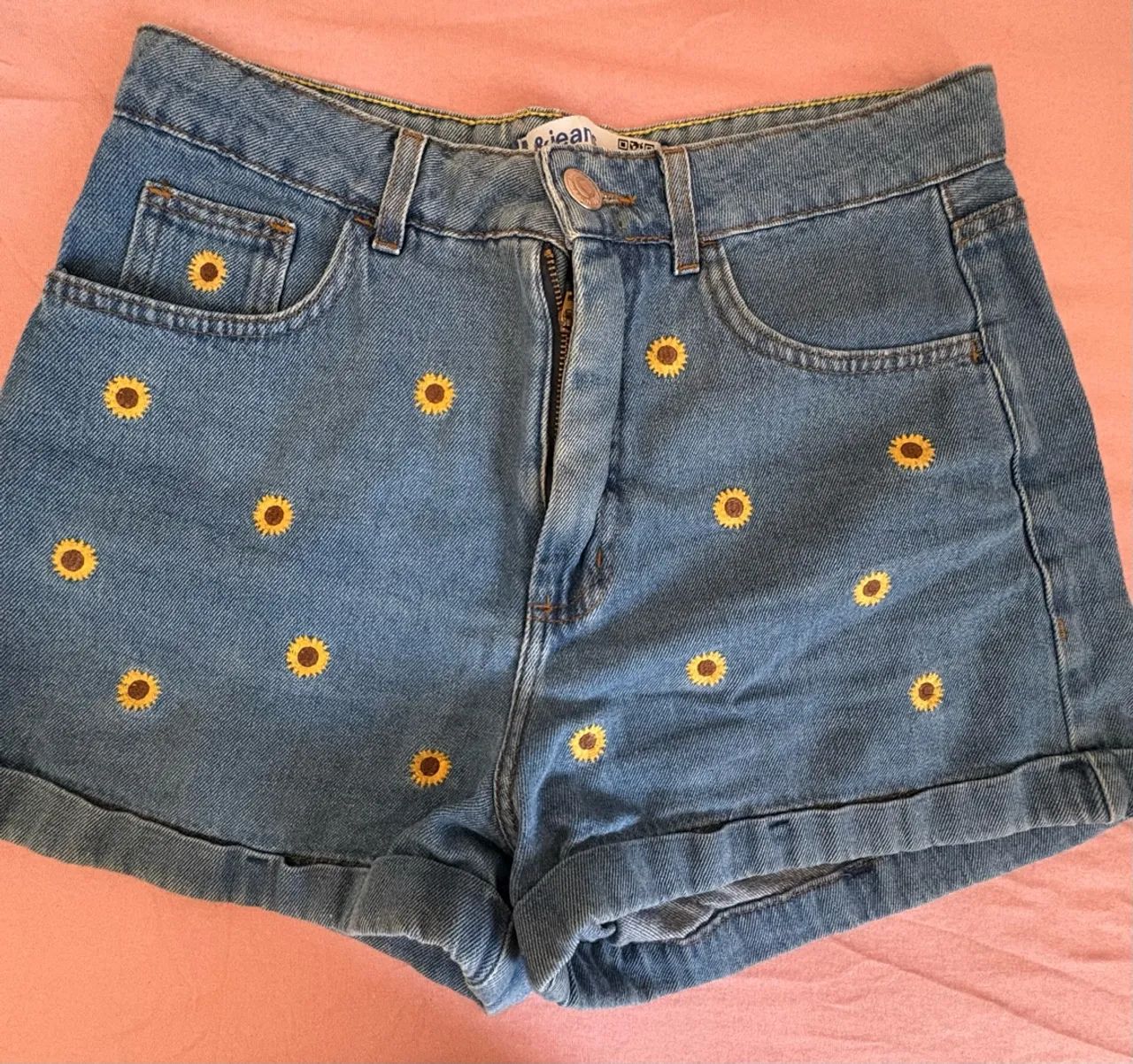 Short Girassol C&A n40
