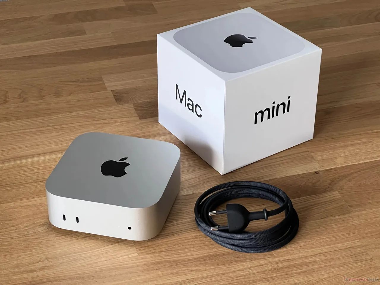 MAC MINI M4 - 256GB/16 RAM - NOVO LACRADO COM GARANTIA