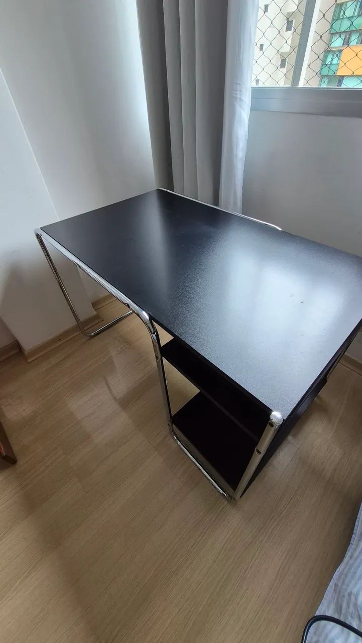 Mesa de escritório Tok&Stok