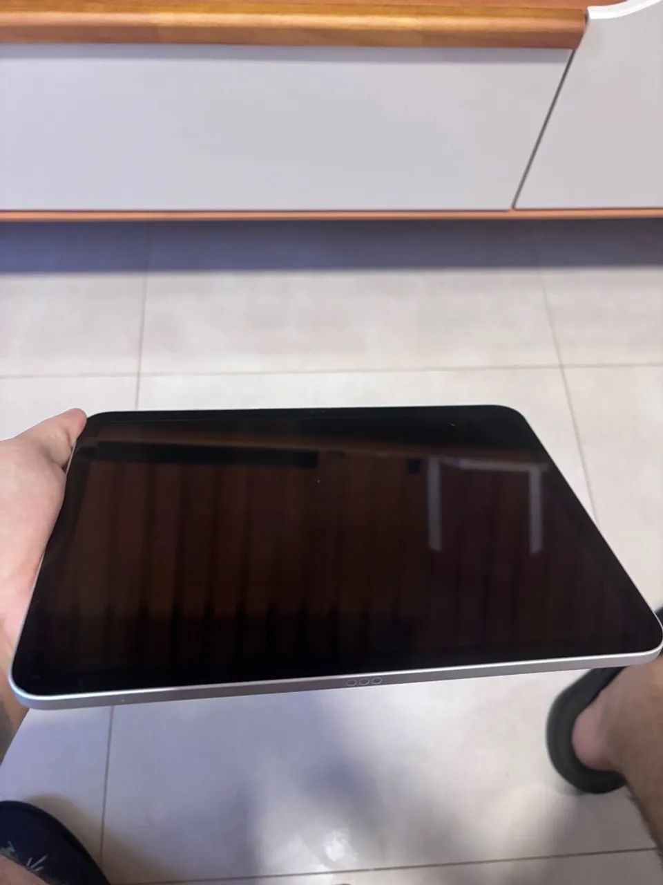 iPad 10 geração - 64 gb - prata  - Foto 3