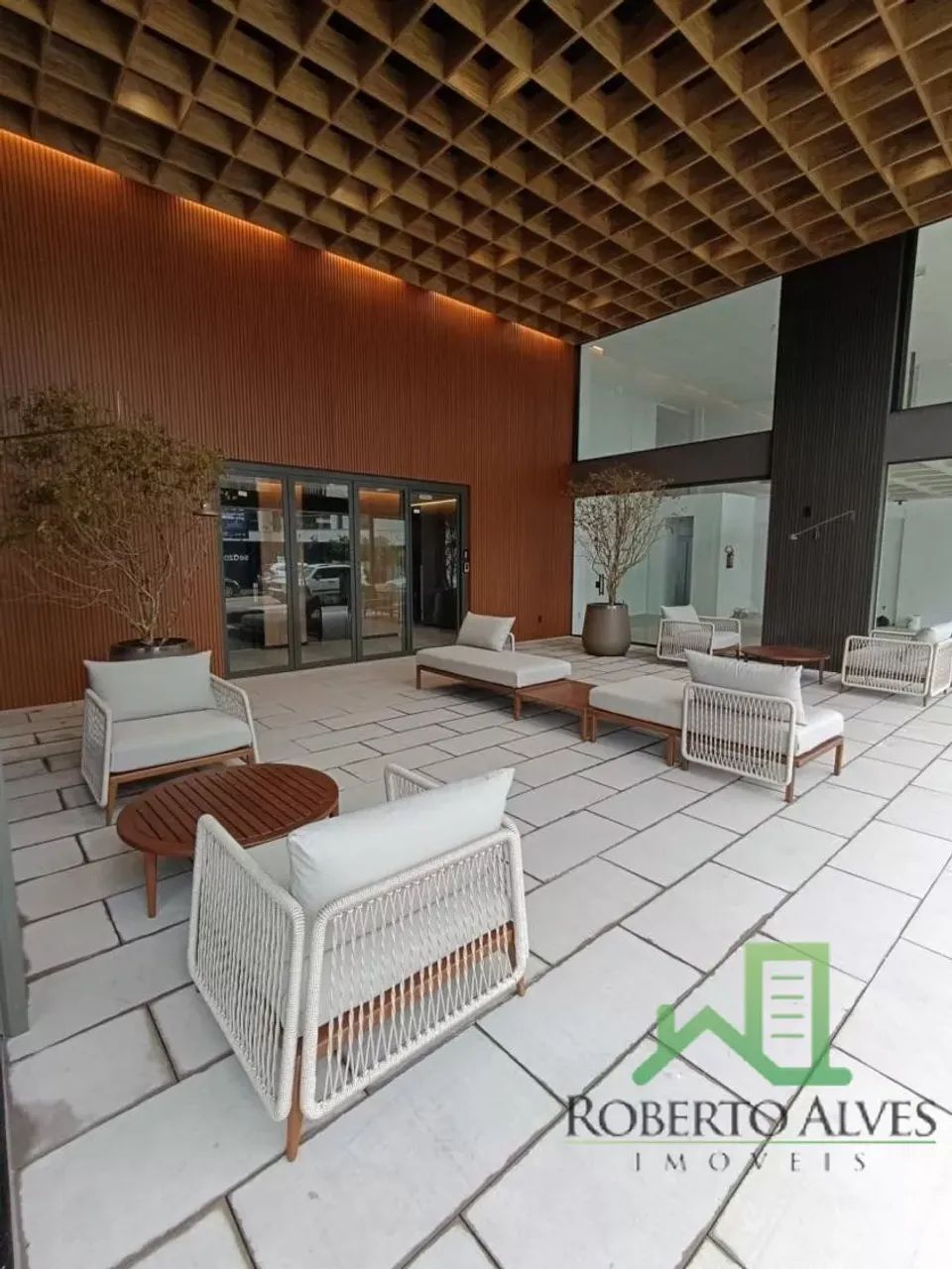 Loja Nova com Mezanino em Jurerê | 79,38m² | Excelente Localização - Foto 4