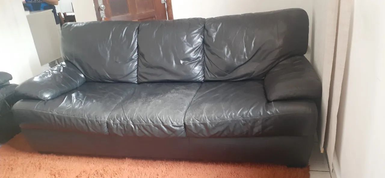Sofa de couro Sylvia design com avarias - Foto 2