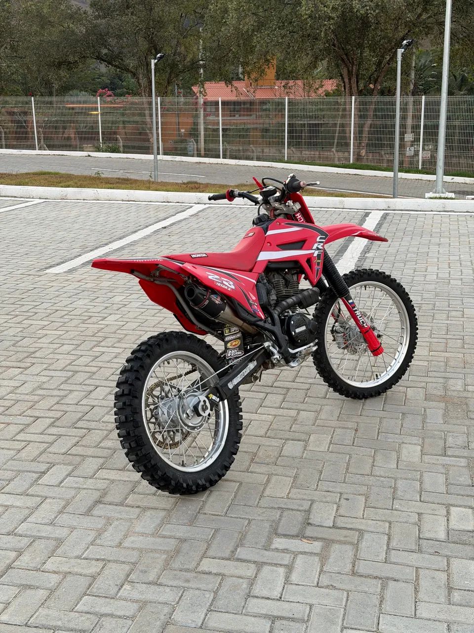 CRF 230F - Foto 5
