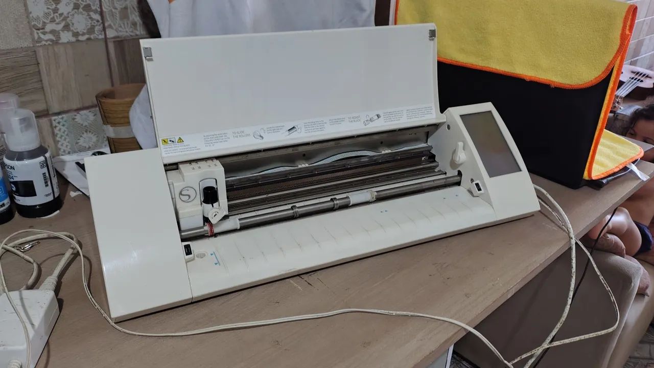Silhouete Cameo 2 Máquina de corte Plotter Conservada Perfeita  - Foto 2