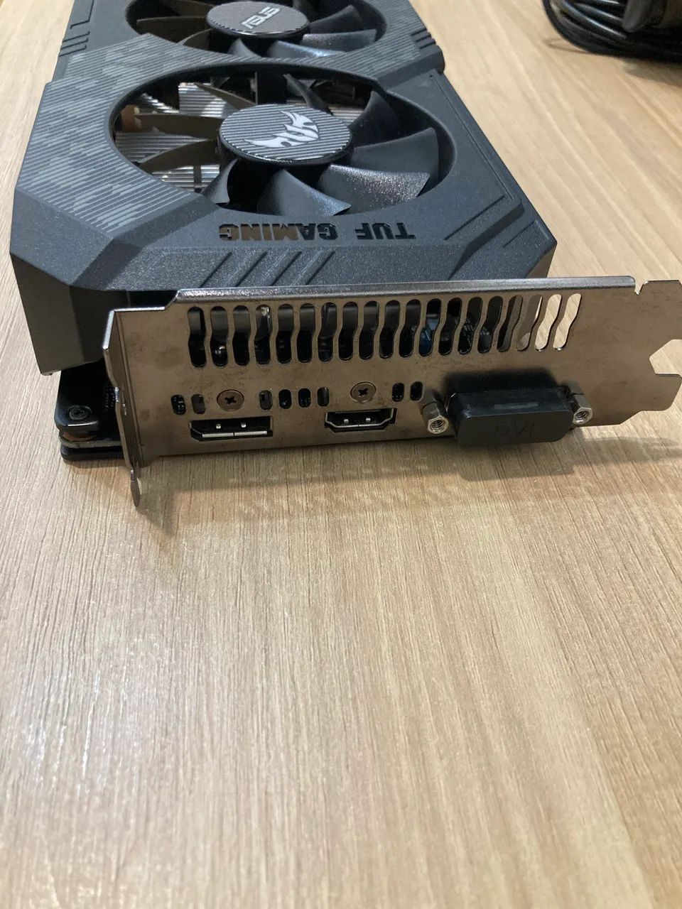 GTX 1650 OC 4GB Tuf Gaming  - Foto 2