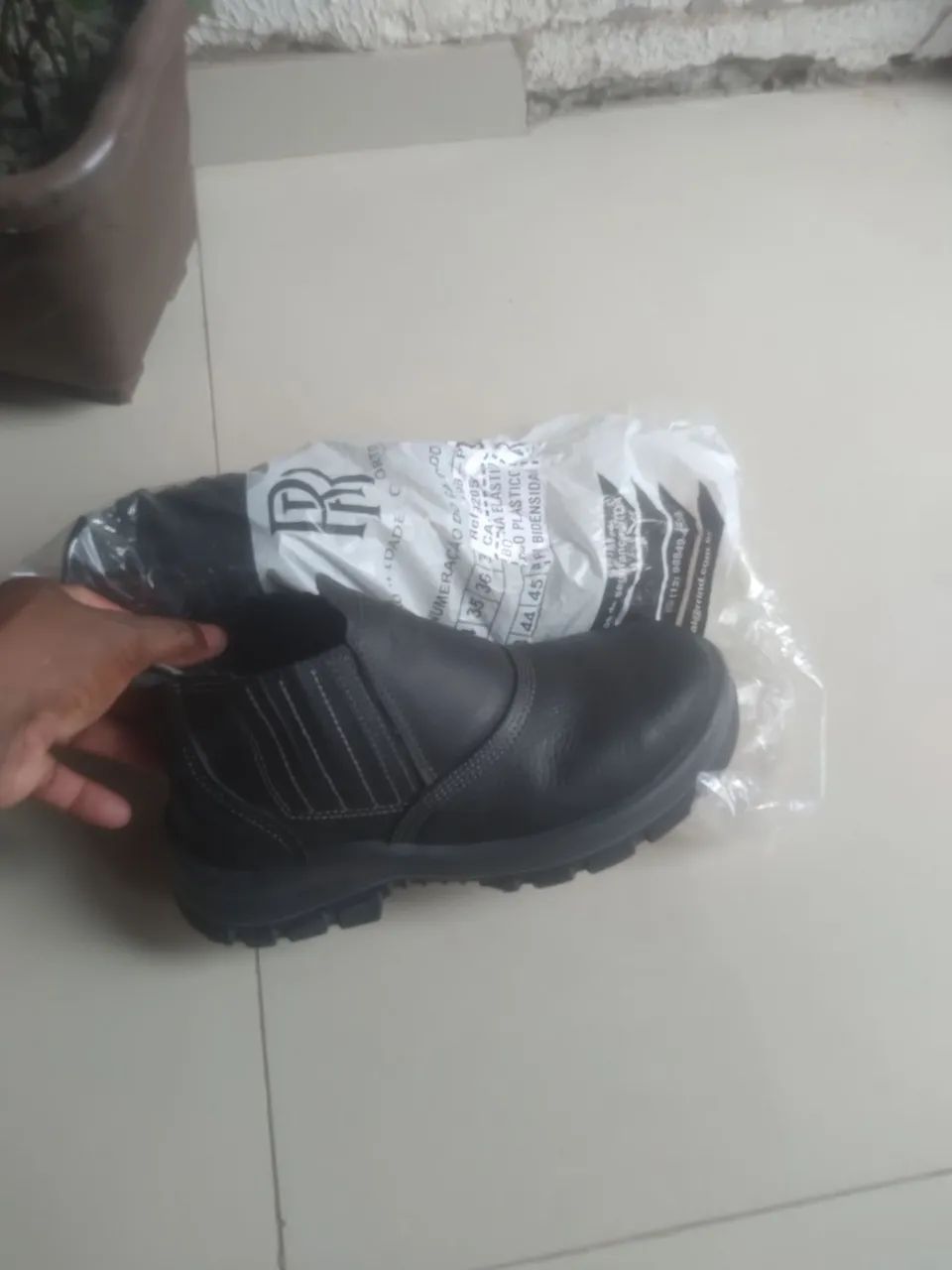 Só vendo bota de segunça - Foto 4