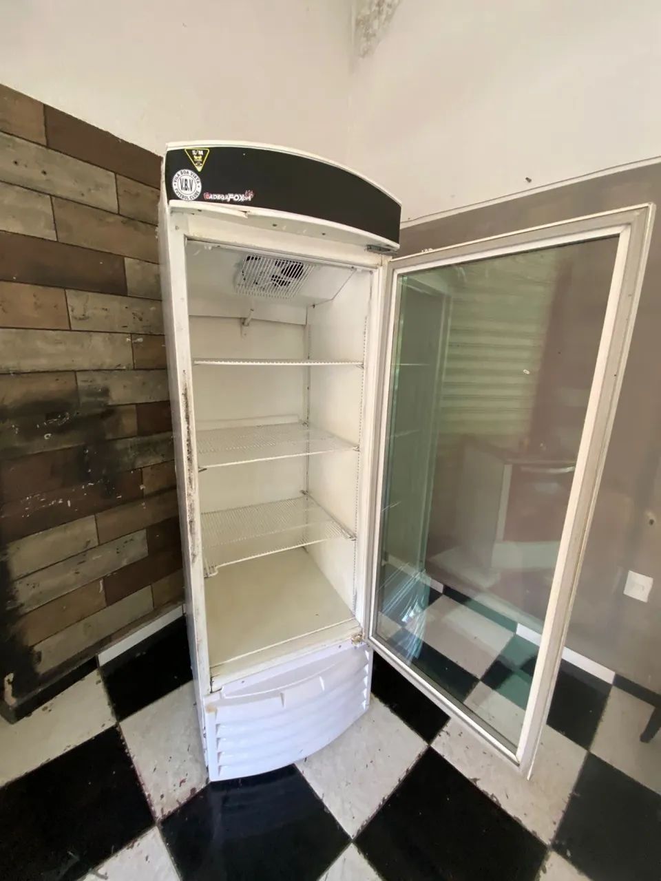 Expositora de bebidas porta de vidro grande entrega grátis  - Foto 6