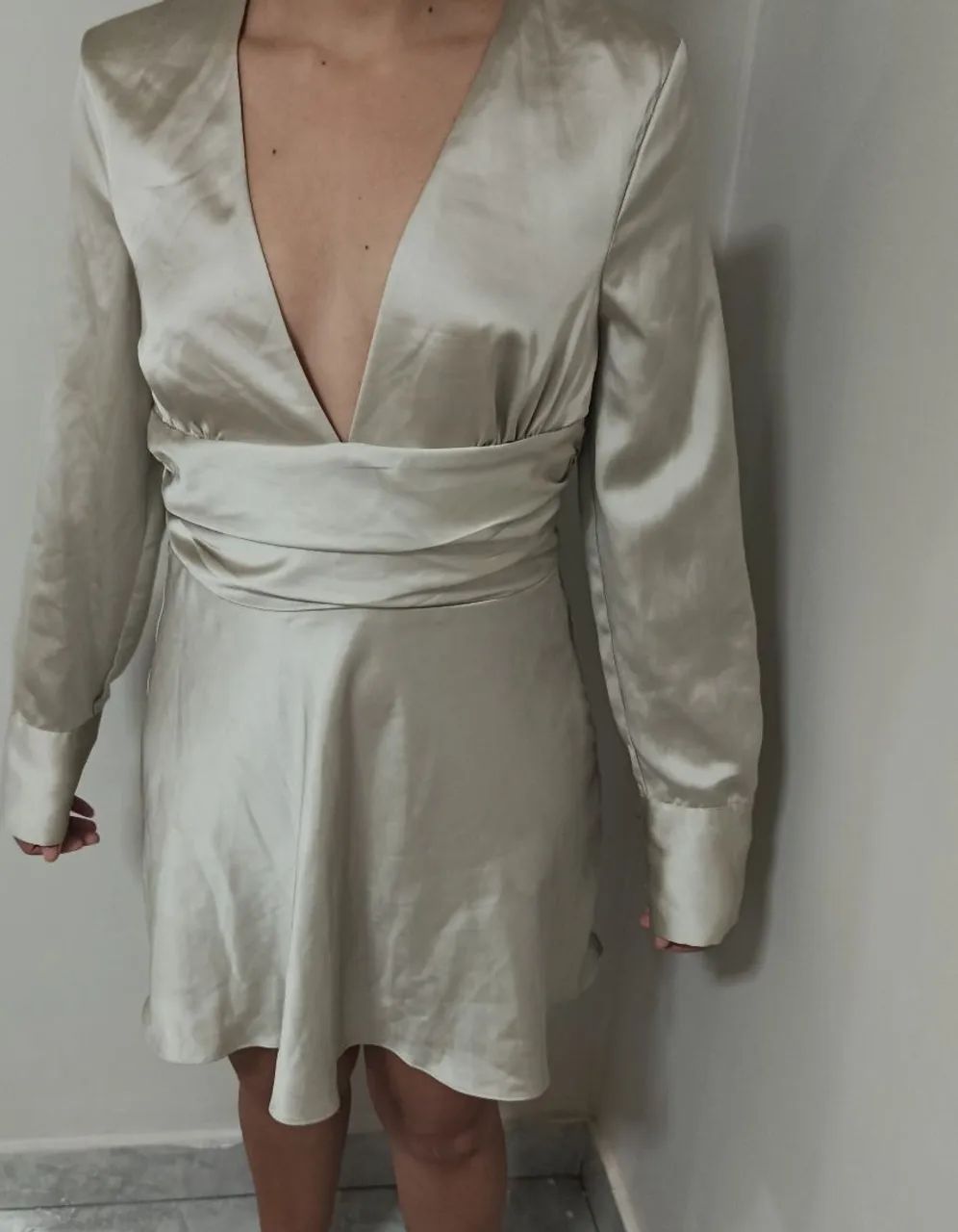 Vestido Zara seda perolado.  - Foto 2