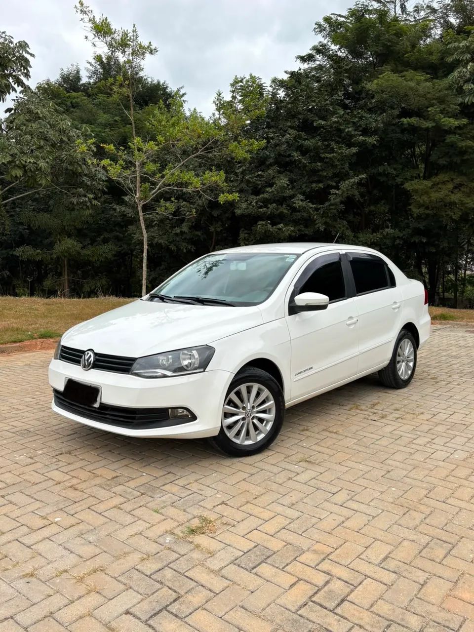 Volkswagen Voyage 2015