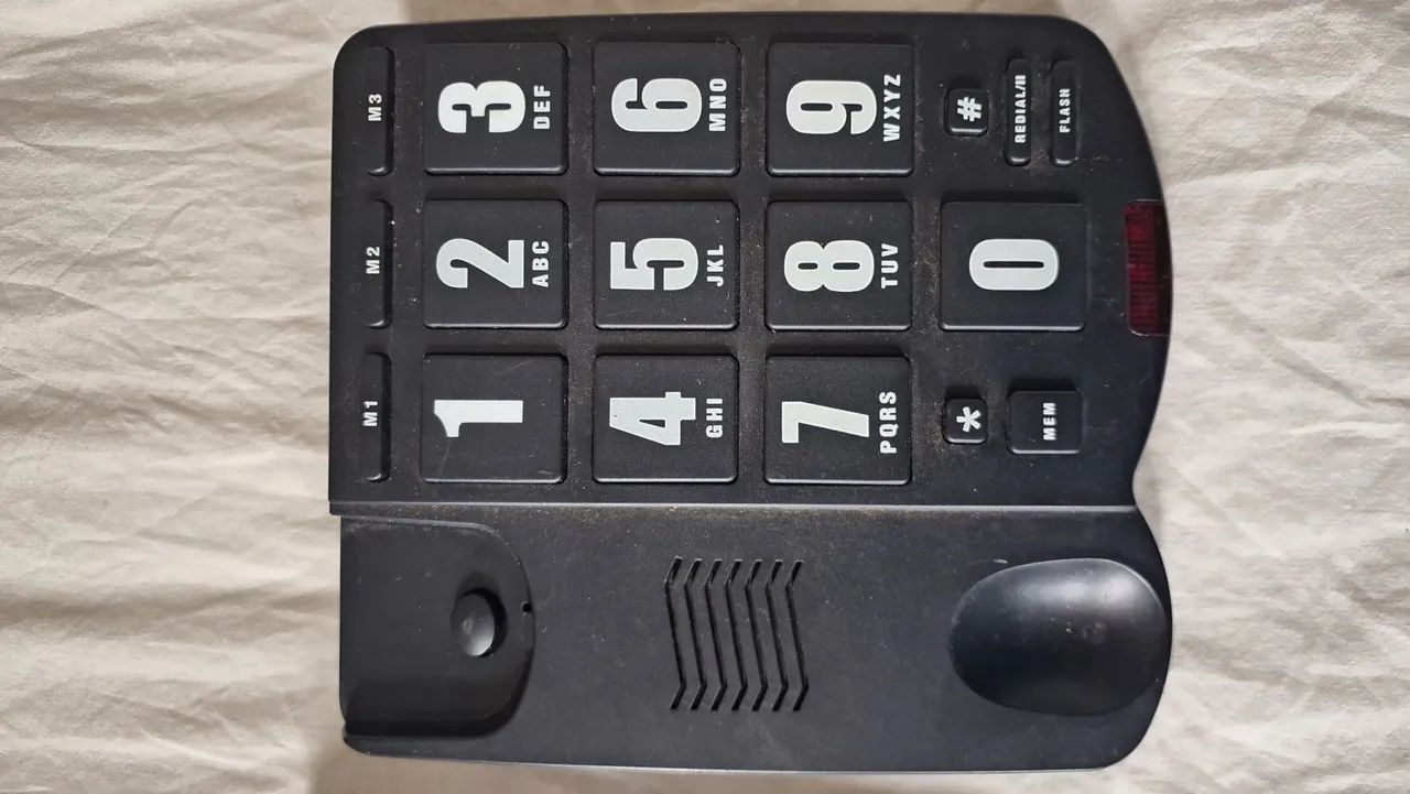 Telefone Intelbras para idosos com luz e teclado grande