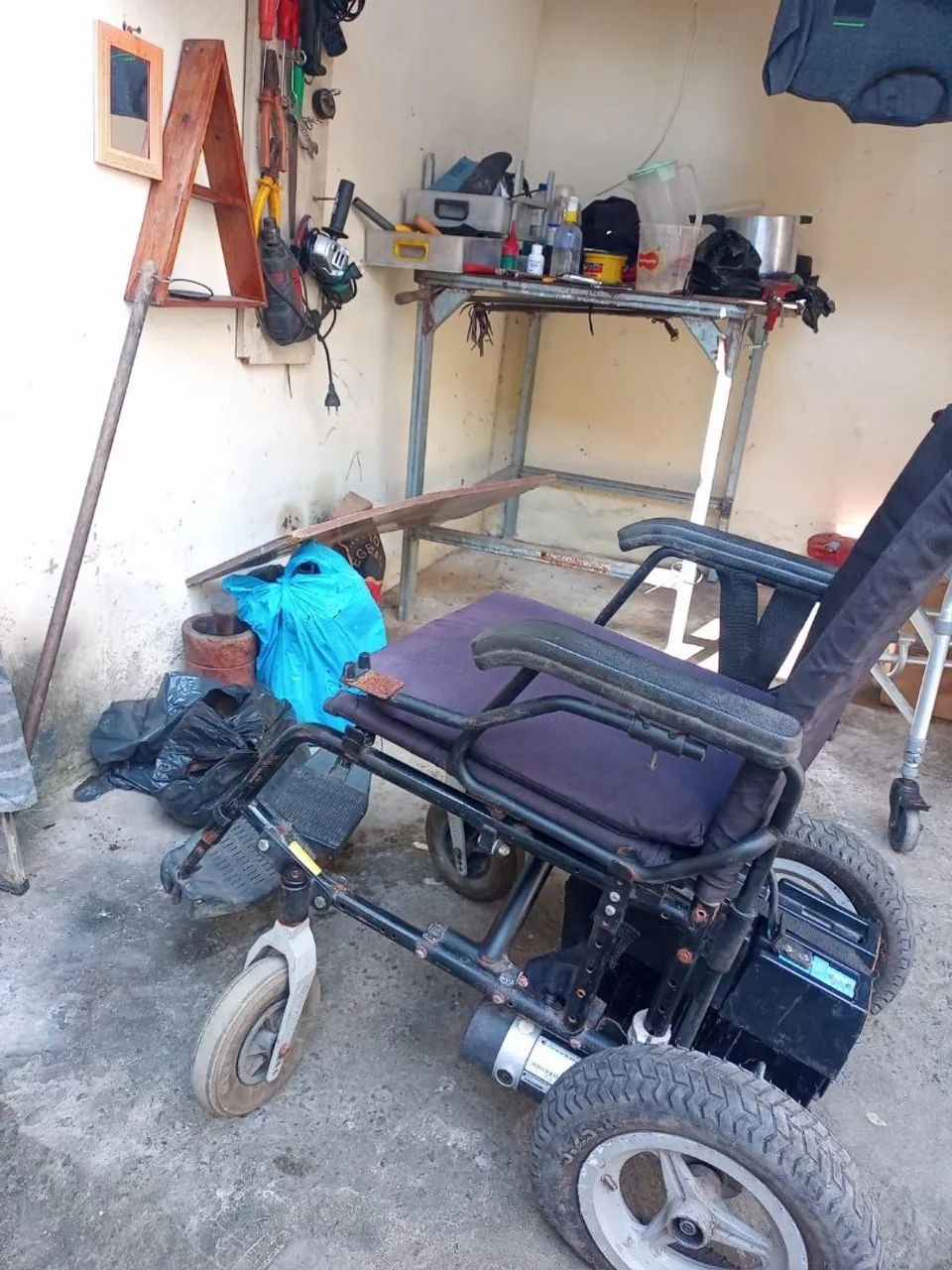 Cadeira MOTORIZADA  - Foto 4