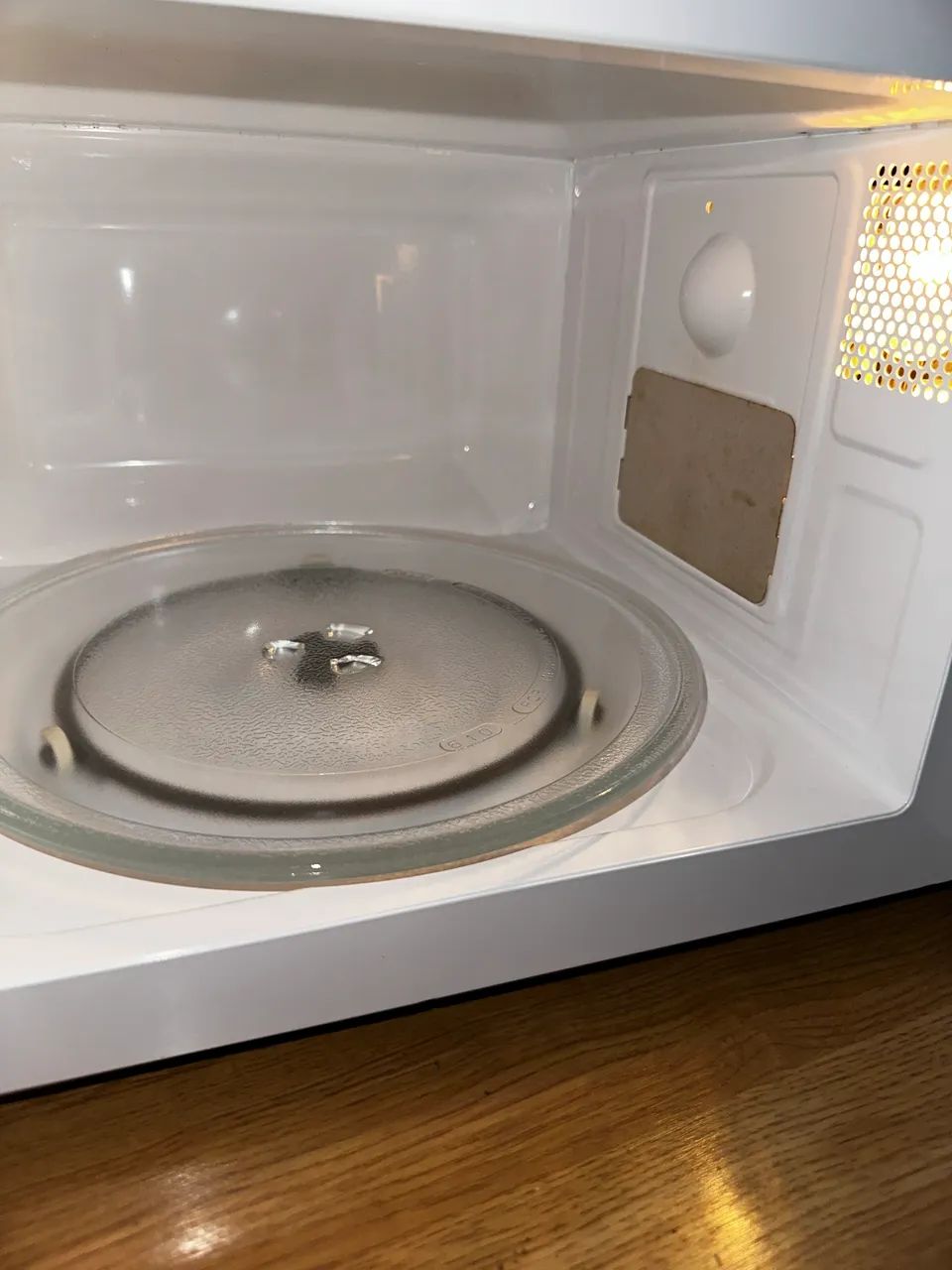 Microondas Midea 20L - Foto 2