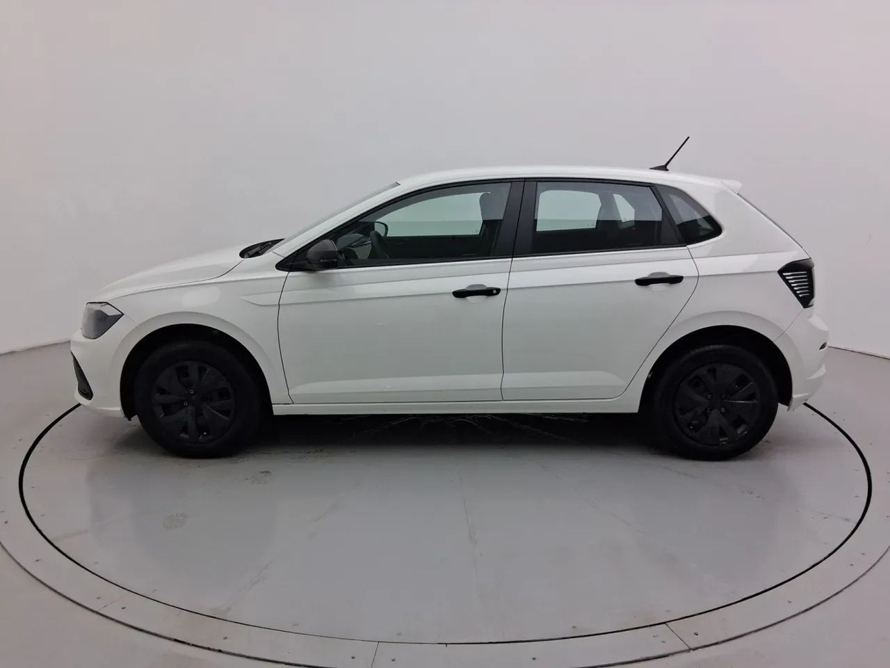 Volkswagen Polo Track 1.0 Flex 12V 5p, foto 2 de 18