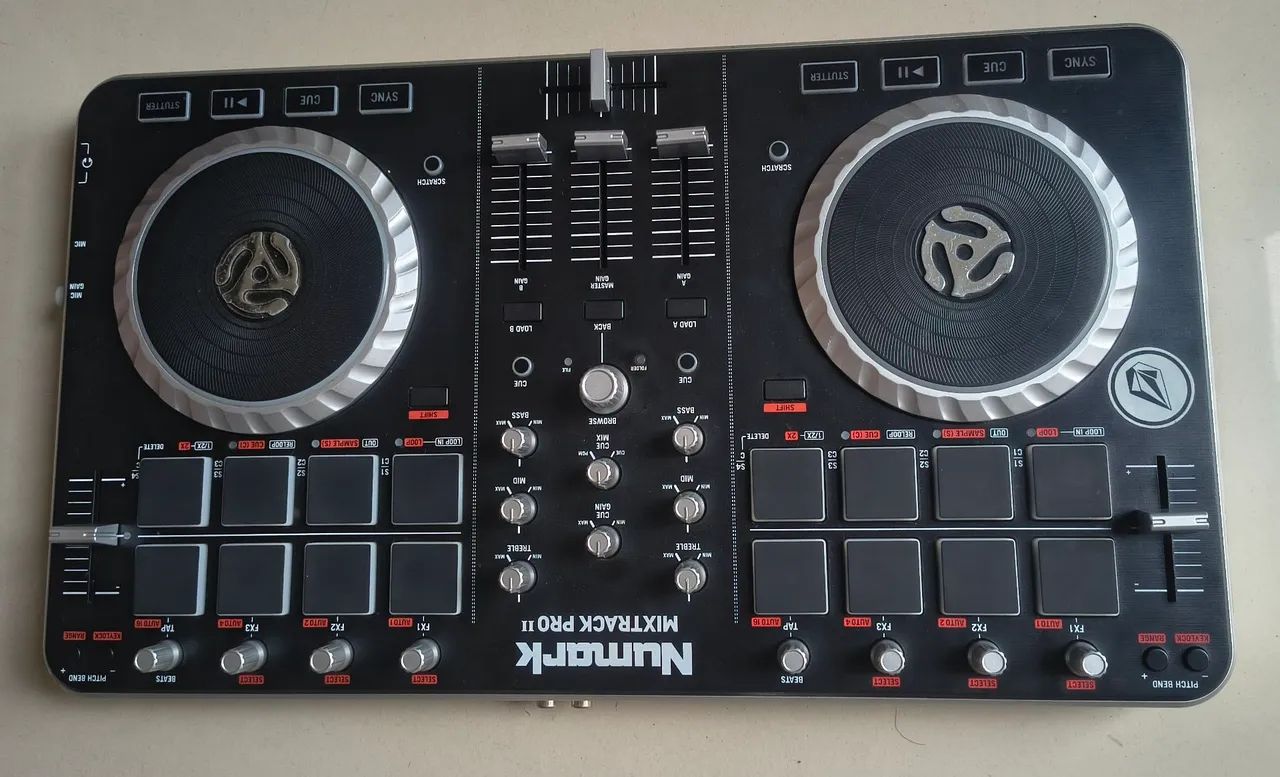 Vendo Controladora Numark Mixtraik Pro II - Foto 2