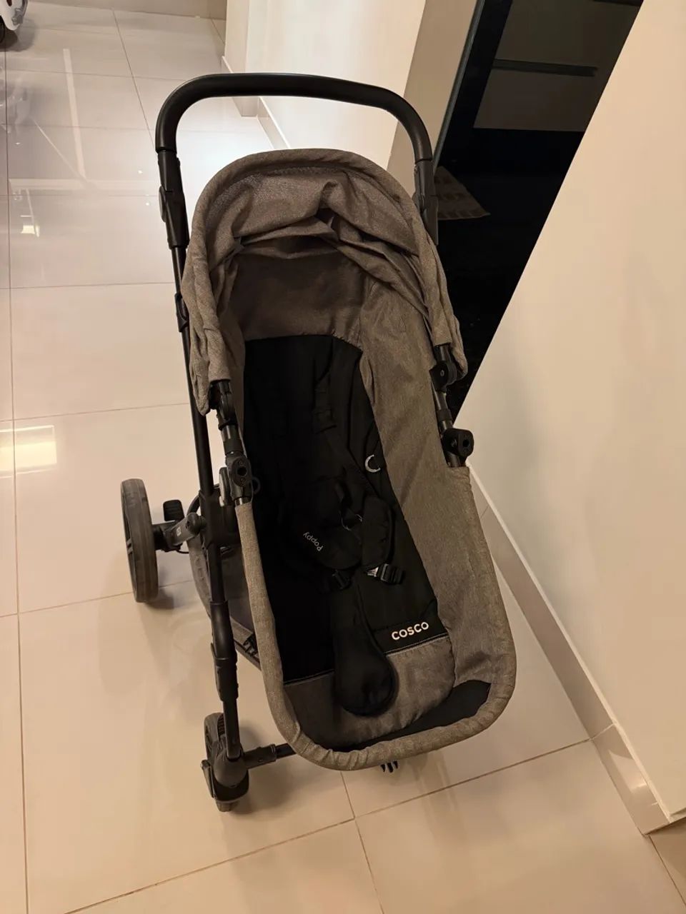 Carrinho de bebê - Cosco - Preto - Foto 3