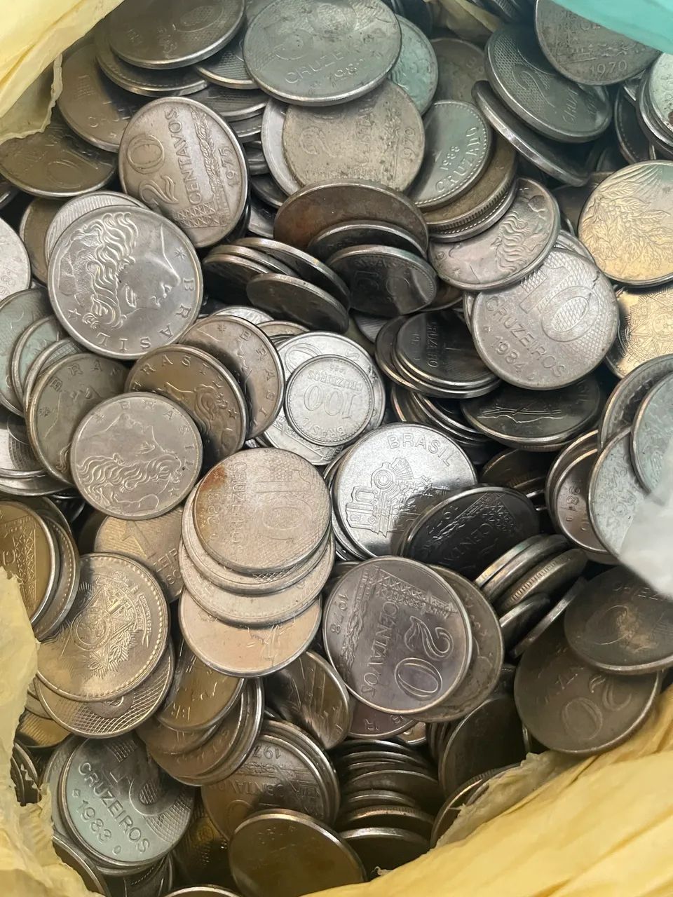 Moedas antigas muitas  - Foto 4