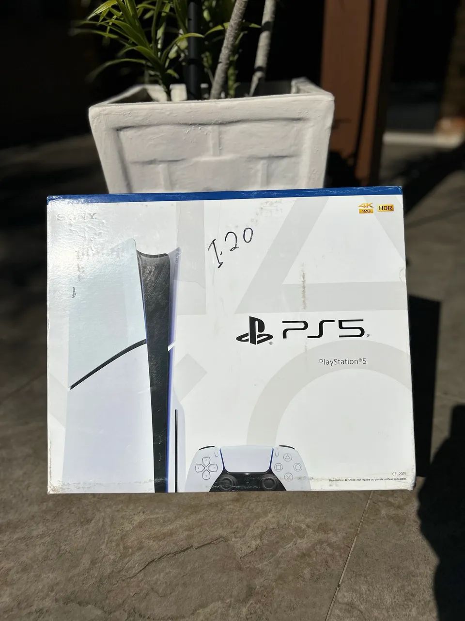 PlayStation 5 (PS5) - Novo na Caixa, Versão com mídia física