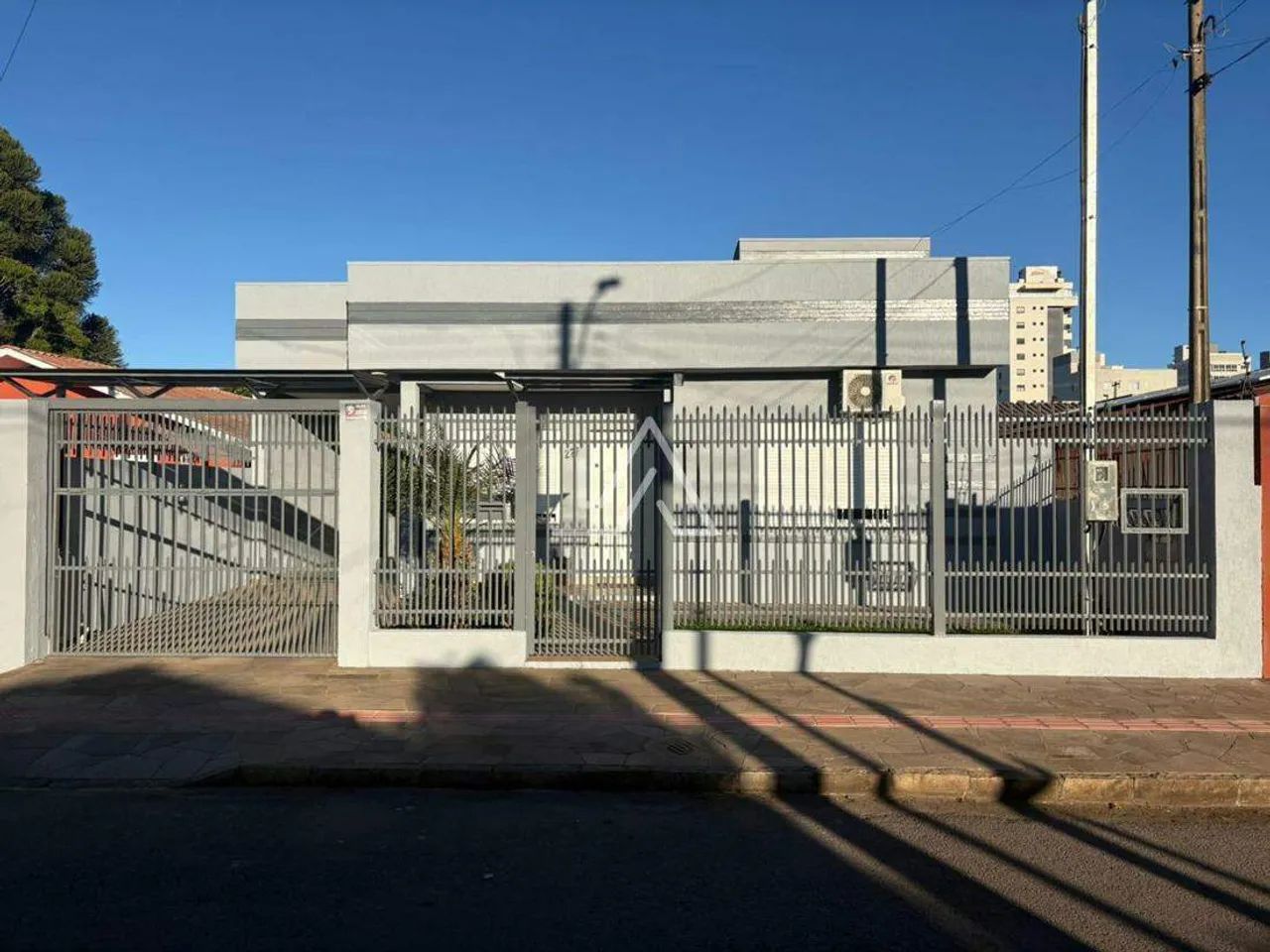 CASA 3 DORMITORIOS SEMI MOBILIADA | ANNES - Foto 2