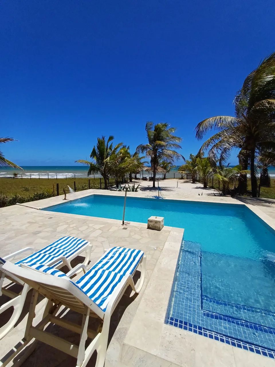 Casa Francesa Pé na Areia Piscina Condomínio 