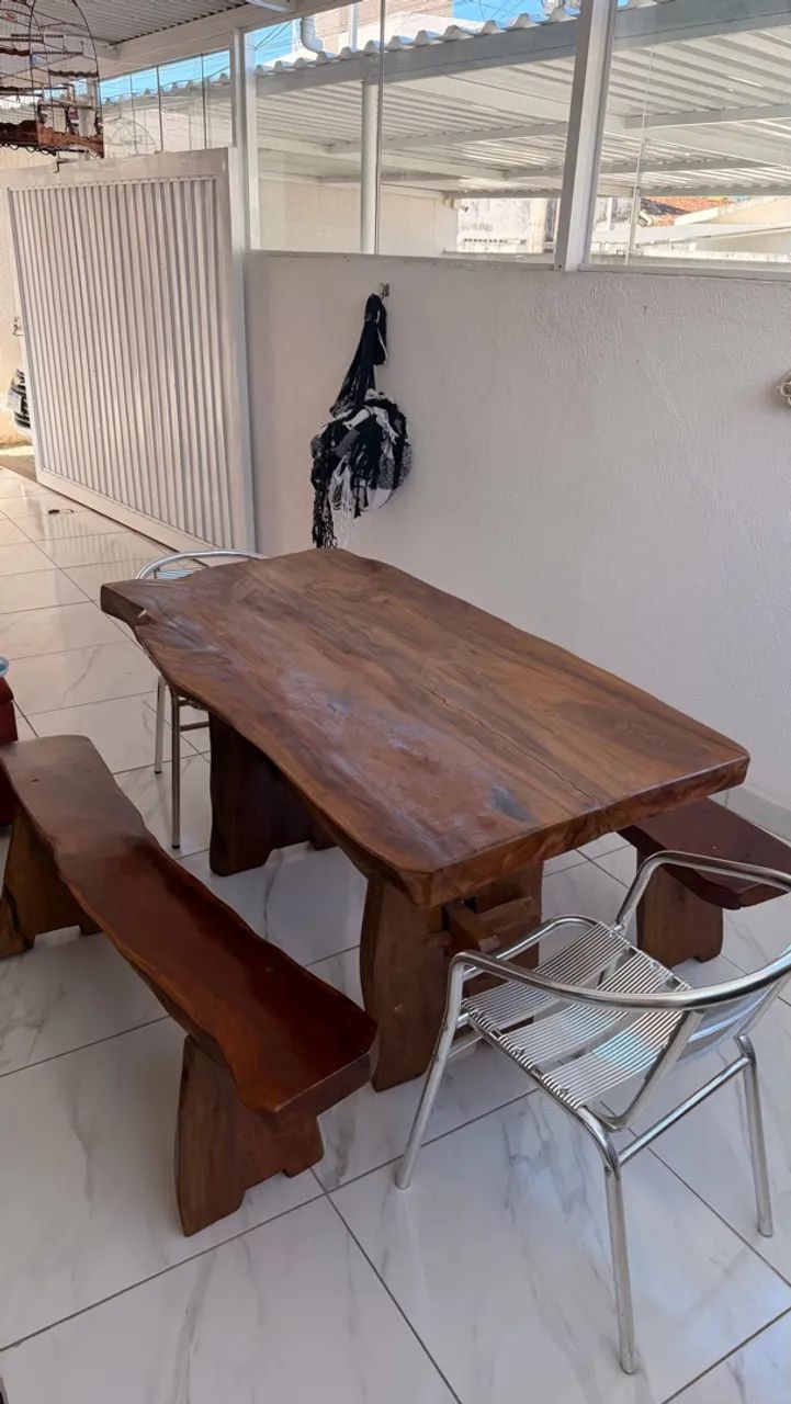 Vendo mesa de madeira 