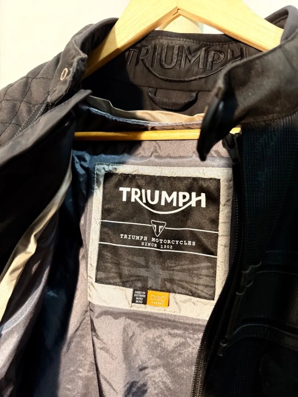 Jaqueta Triumph para Moto com Proteções - Preta - Foto 2