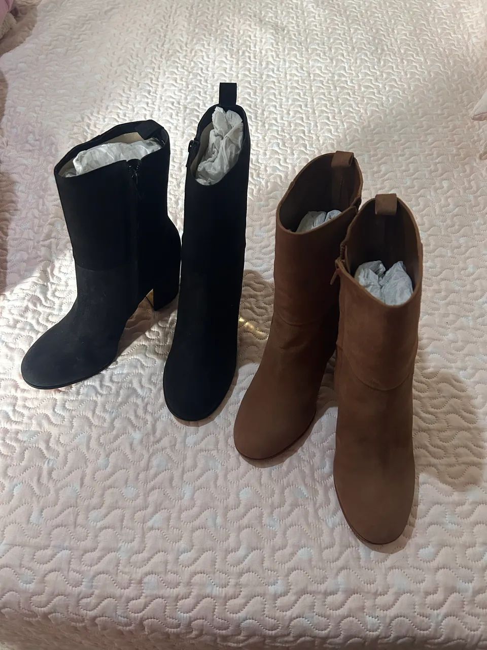 Vendo 2 pares de bota - Foto 2