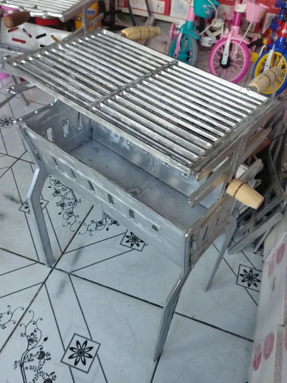 Churrasqueira de alumínio 