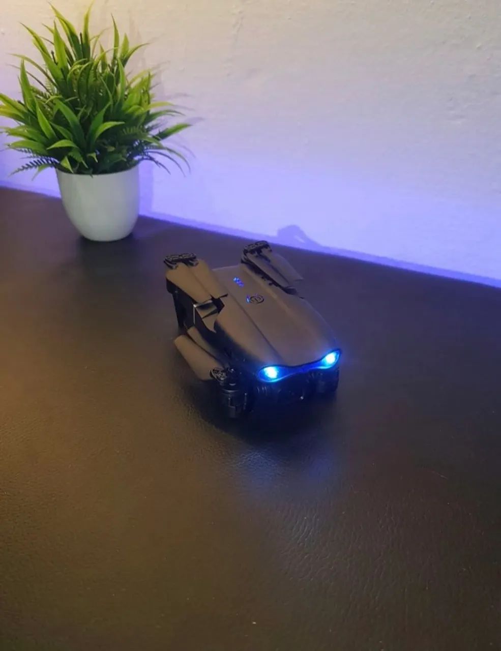  DRONE COM CÂMERA E CASE - E99 - 2.4GHz - Preto / Cinza - NOVO - Foto 3