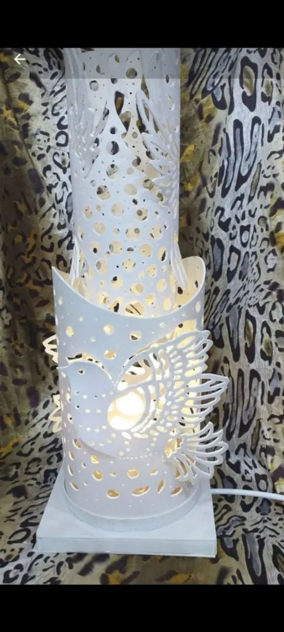 Luminária de mesa Pássaro em pvc - Foto 3