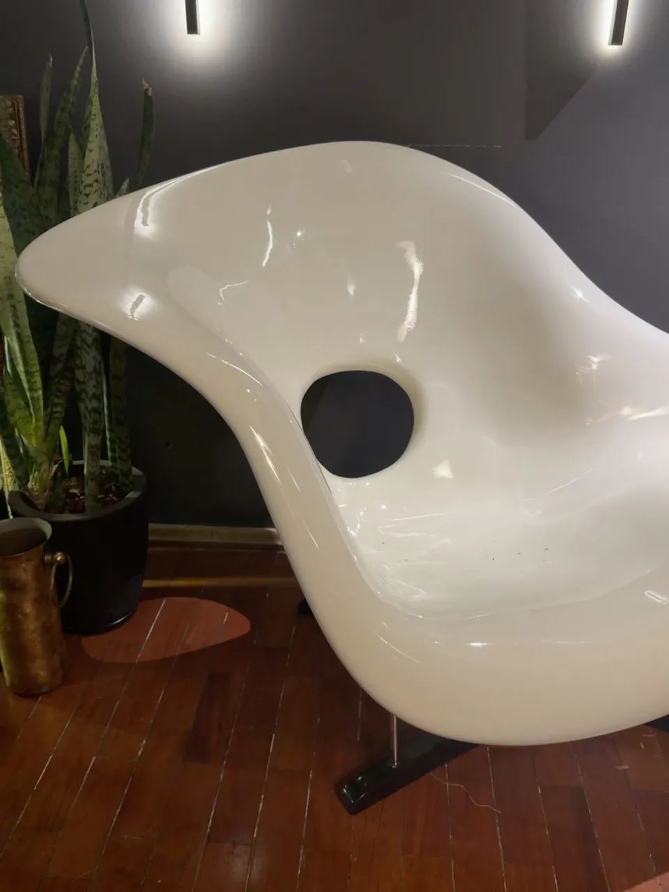 Chaise longue modelo La Chaise - design modernista - Foto 4