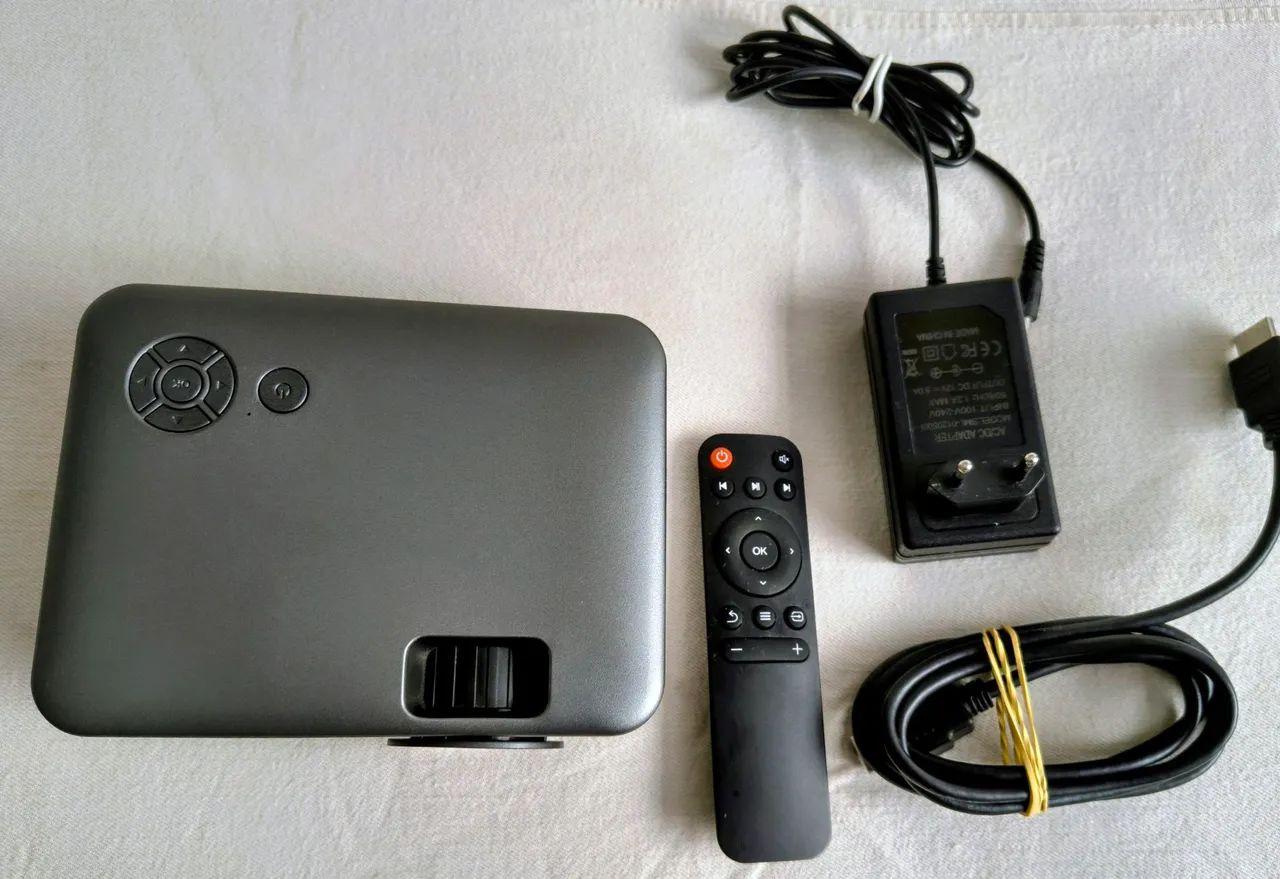 Mini projetor portátil A30 HDMI Full Hd 3500lms bivolt