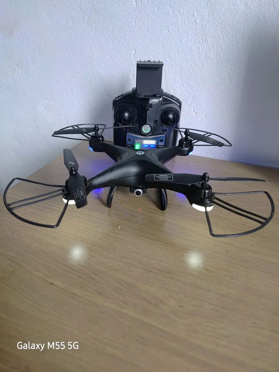 Drone holy stone HS110D