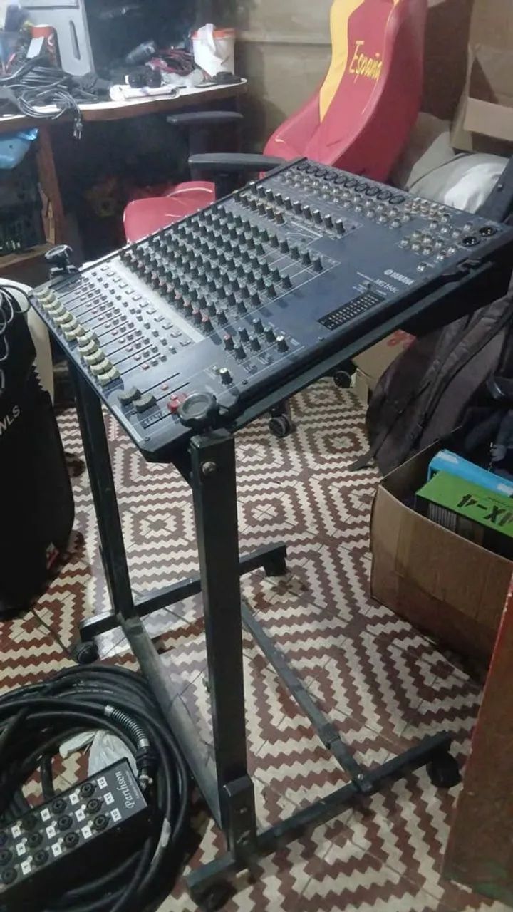 mesa de som yamaha mg166c - Foto 2