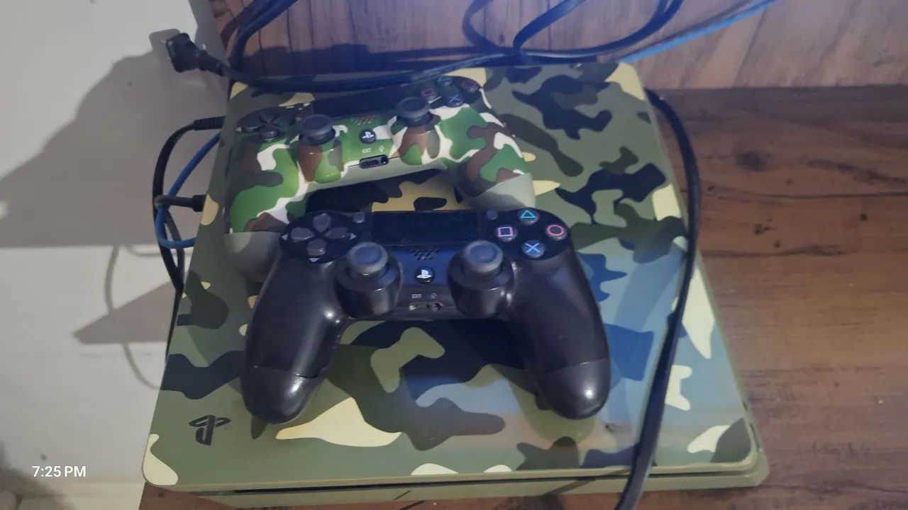 Vendo ps4 slim 1TB  - Foto 3