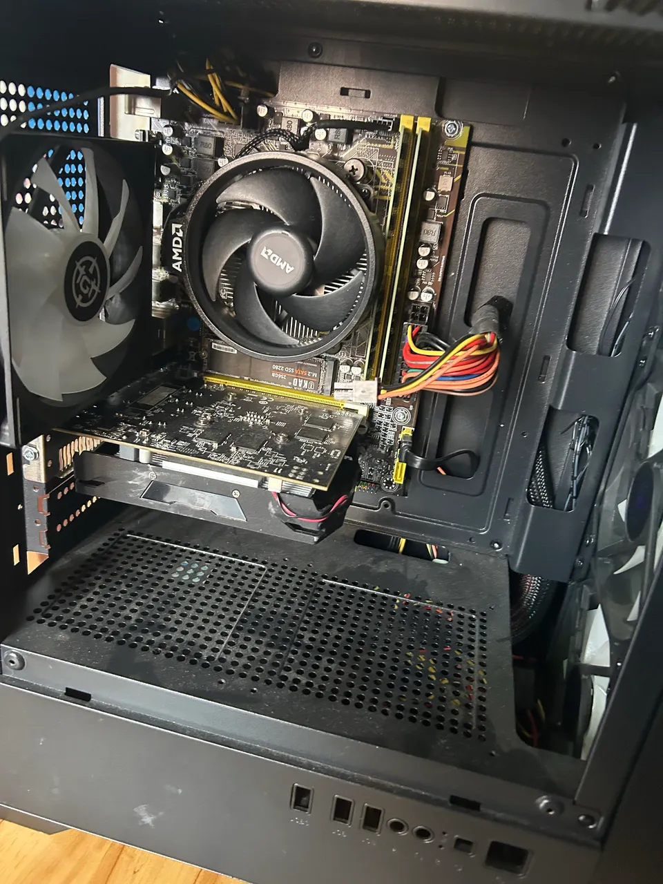 Caixa do Ryzen 7 5700 + Cooler Box(Nunca usado) - Processadores