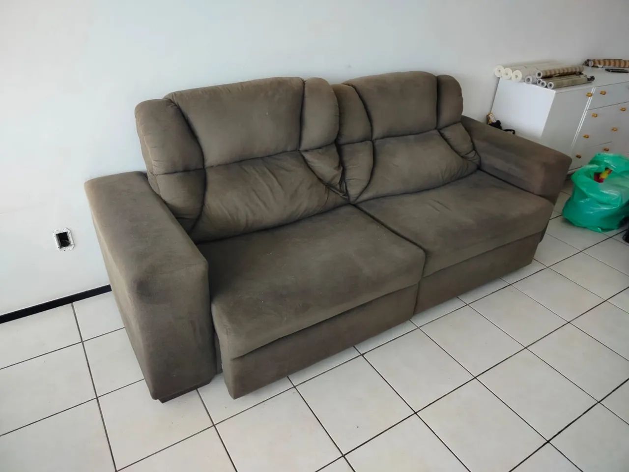 Sofá retrátil e reclinável grande  - Foto 3