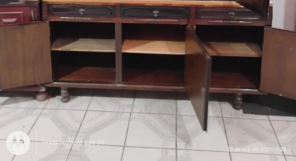 BALCÃO/BUFFET ANTIGO DE MADEIRA. - Foto 2