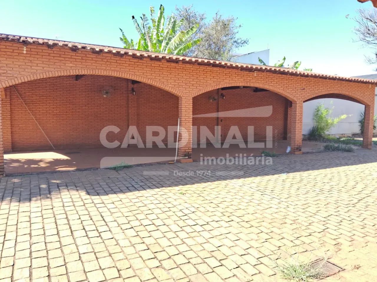 Casa ampla, várias salas e dormitórios, perfeito para clínicas e similares. - Foto 4