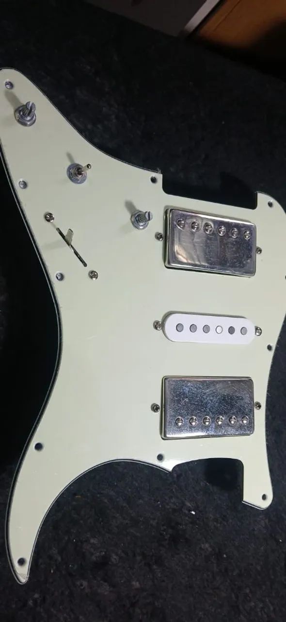 Escudo de guitarra - Foto 2