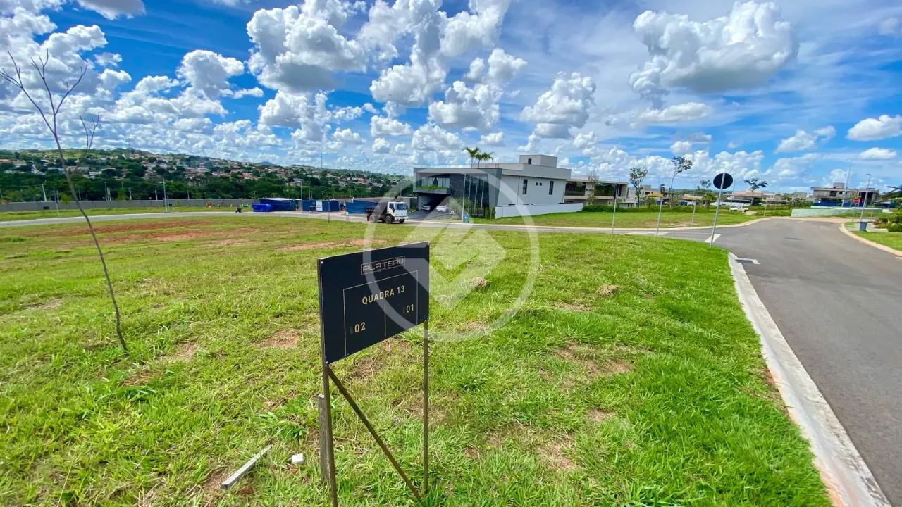 Lote de esquina no Plateau Dor codigo: 115968 - Foto 4